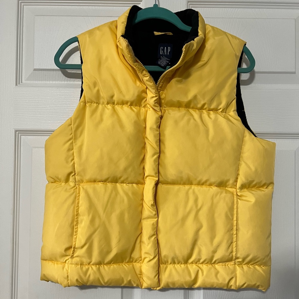 Gap puffer vest
